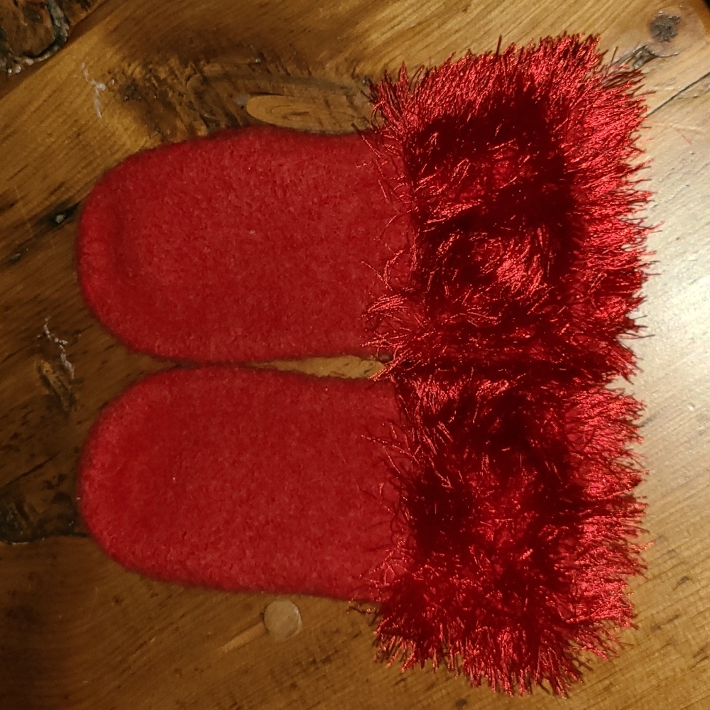 Mittens - Picture 2 of 2
